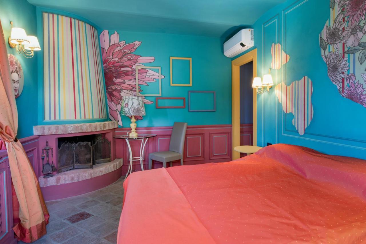 Segnavento -Rooms And Suites- Manta Exteriör bild